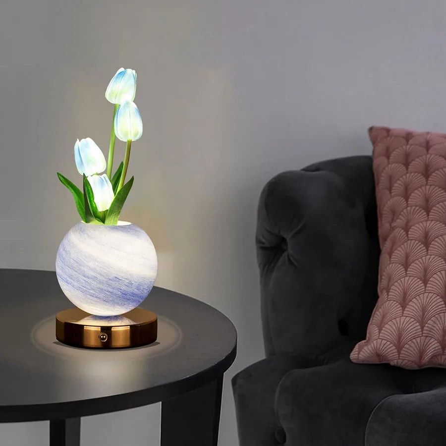 Tulpen LED Tischlampe - USB Aufladbar mit 3-Farben Touch Dimmer