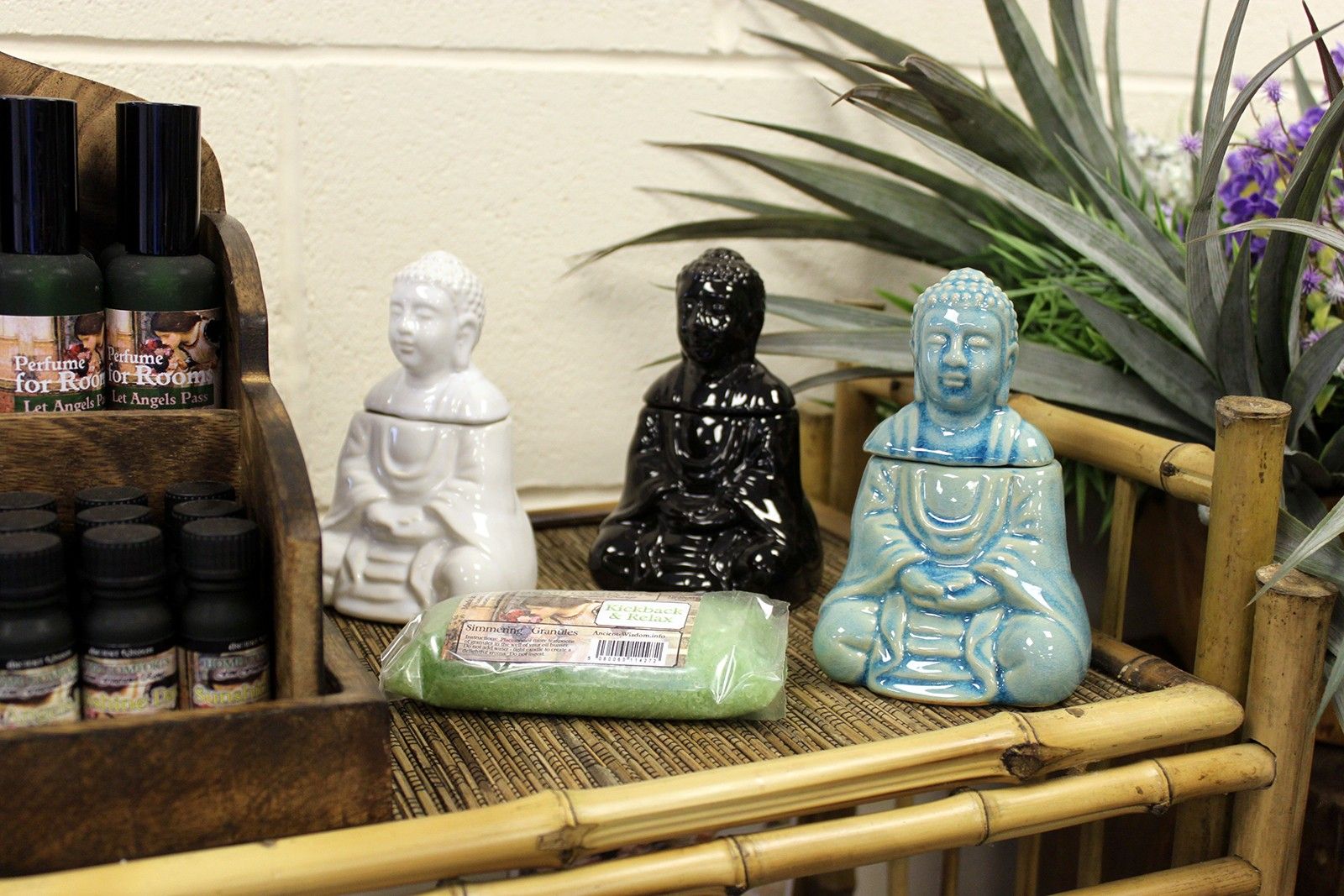 Buddha Duftlampe Schwarz Sitzend – Ölbrenner für ätherische Öle - Homeiyfy