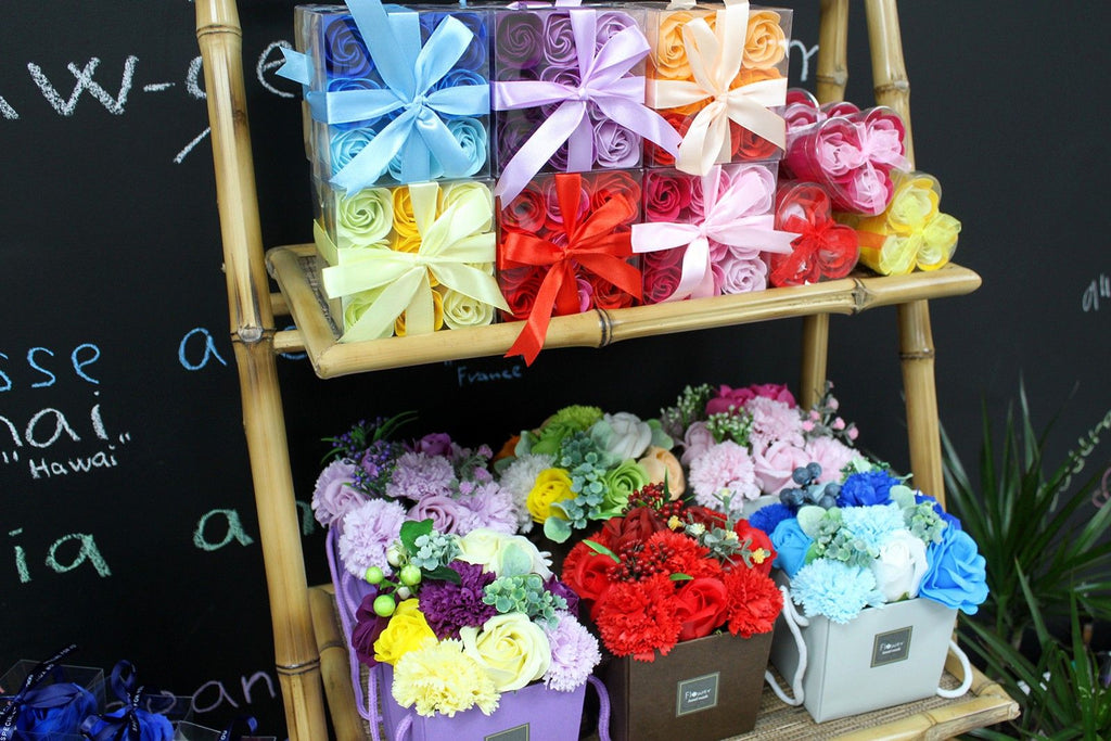 Seifen - Rosen 9er Set Lavendel – Duftende Badeblumen in Geschenkbox - Homeiyfy